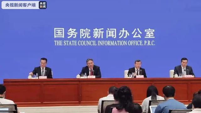商务部：中国已成为全球第二大消费市场、第一贸易大国