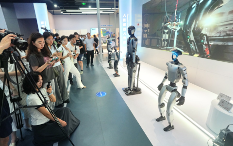 全球首家具身智能机器人4S店来了