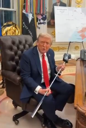 泽连斯基向特朗普转赠一支高尔夫球杆 特朗普发视频表感谢