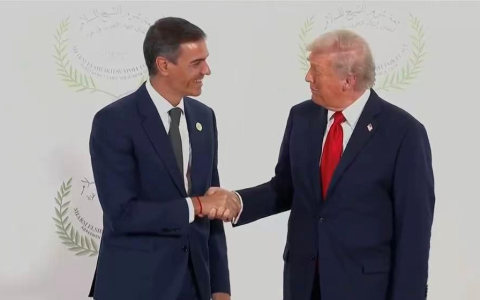 提议将西班牙“踢出”北约后 美国总统会见西班牙首相