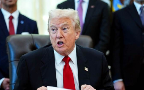 特朗普：最高法院审理关税案期间不会宣布新关税