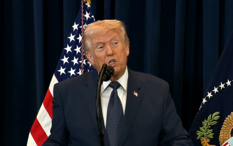 特朗普新闻发布会：对伊军事行动会很快结束、油价涨幅低于预期